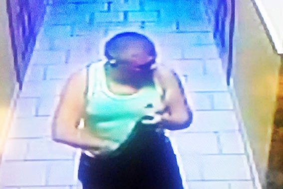 У Луцьку розшукують підозрюваного у крадіжці. ФОТО