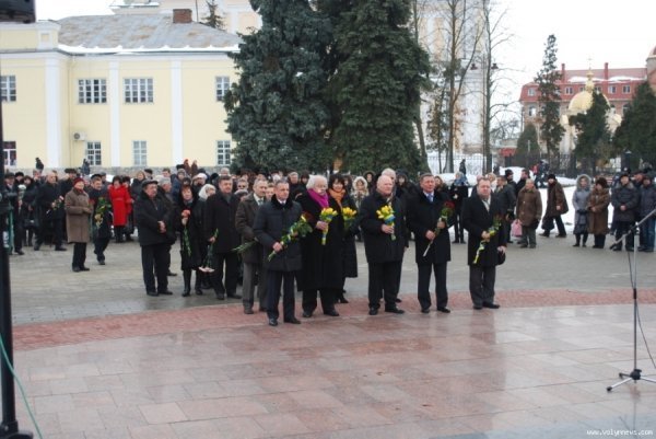 Як Луцьк вшановував Лесю Українку. ФОТО