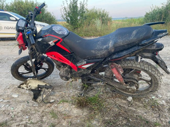 На Волині п’яний 16-річний хлопець на мотоциклі скоїв ДТП: троє постраждалих
