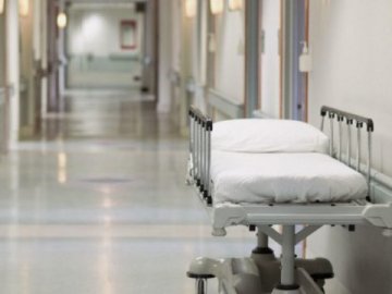 На Волині зіткнулися мікроавтобус та легковик ВАЗ: постраждали троє дітей