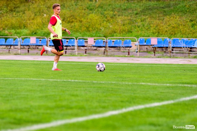 «Поступилися «Волині»: як журналісти відбігали матч проти футболістів луцького клубу. ФОТО