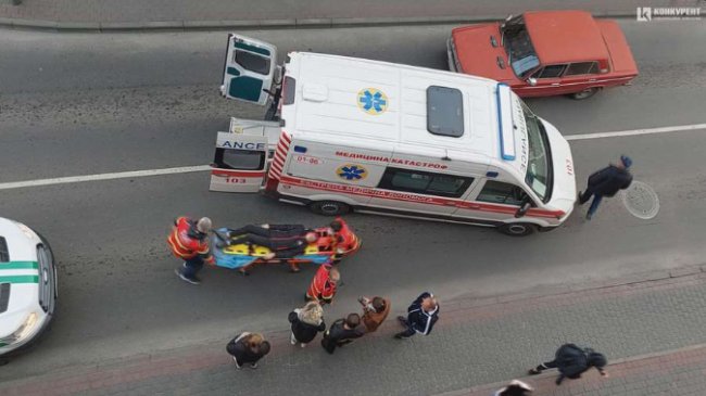 У Луцьку на переході бус інкасаторів збив дитину.ВІДЕО