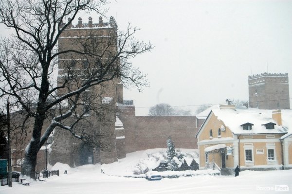 Як Луцьк замело снігом. ФОТО