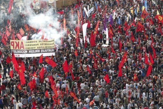 Бунт у Туреччині. ФОТО. ВІДЕО