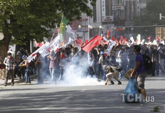 Бунт у Туреччині. ФОТО. ВІДЕО