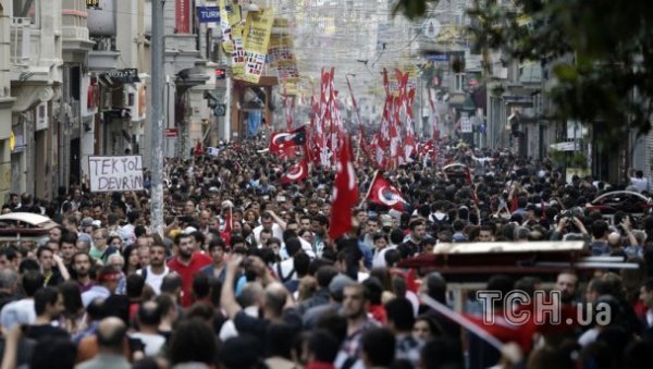 Бунт у Туреччині. ФОТО. ВІДЕО