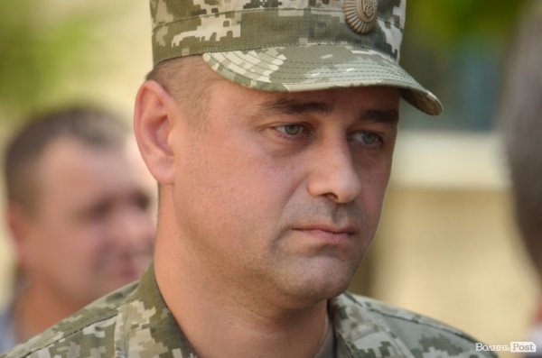 На будинках полеглих героїв АТО вивісили пам’ятні знаки. ФОТО