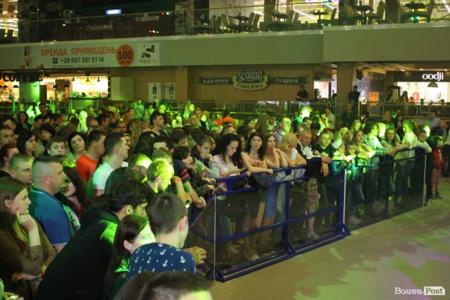 Як це було: фото грандіозного концерту «Ляпис 98» у «ПортCity»