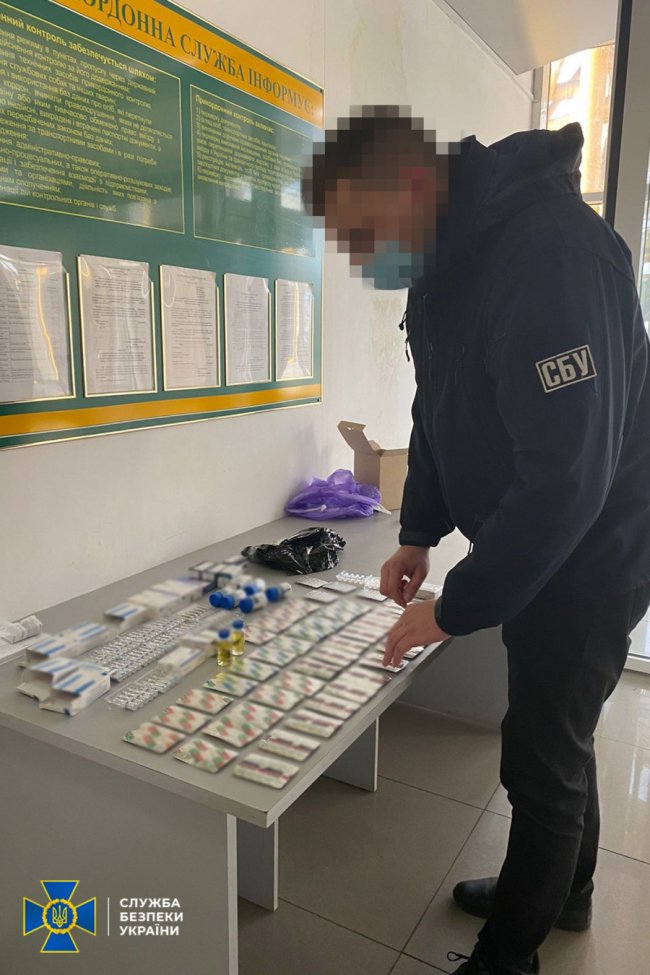 На Волині викрили міжнародний канал контрабанди стероїдів зі Східної Азії. ФОТО