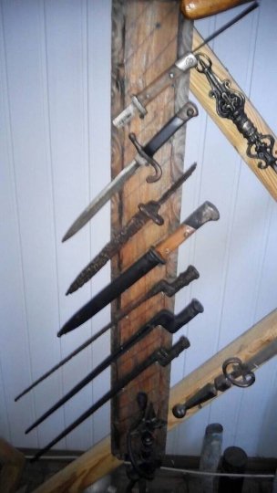 Кулемет, автомат, гранати: на Волині вилучили арсенал