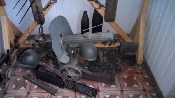 Кулемет, автомат, гранати: на Волині вилучили арсенал