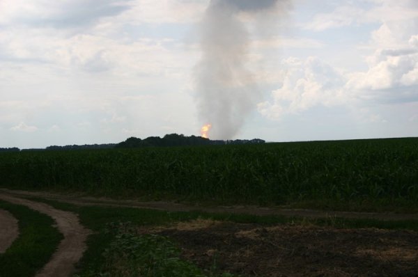 На Полтавщині вибухнув газопровід, місцеві переконують: теракт ФОТО