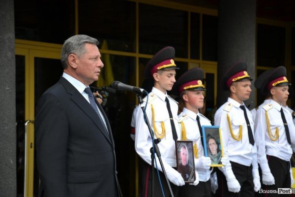 Луцьк попрощався із бійцем батальйону «Айдар», що загинув на Сході. ФОТО