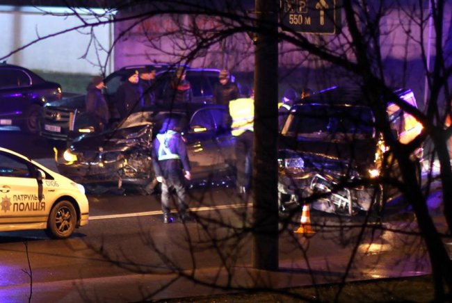 Аварія в Луцьку: в автівок розтрощені передки. ФОТО