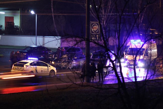 Аварія в Луцьку: в автівок розтрощені передки. ФОТО