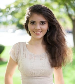 У мережі обирають найкрасивішу українку світу. ФОТО