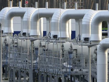 Німеччина зупиняє сертифікацію російського газопроводу «Північний потік-2»