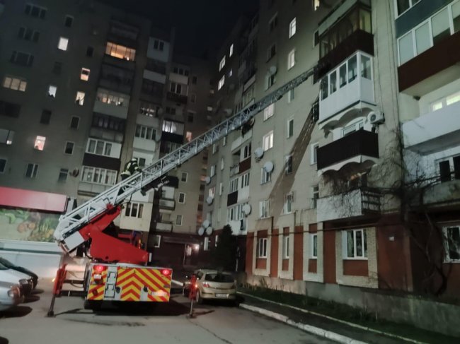 На Волині медики, поліція та рятувальники зарадили самогубству чоловіка