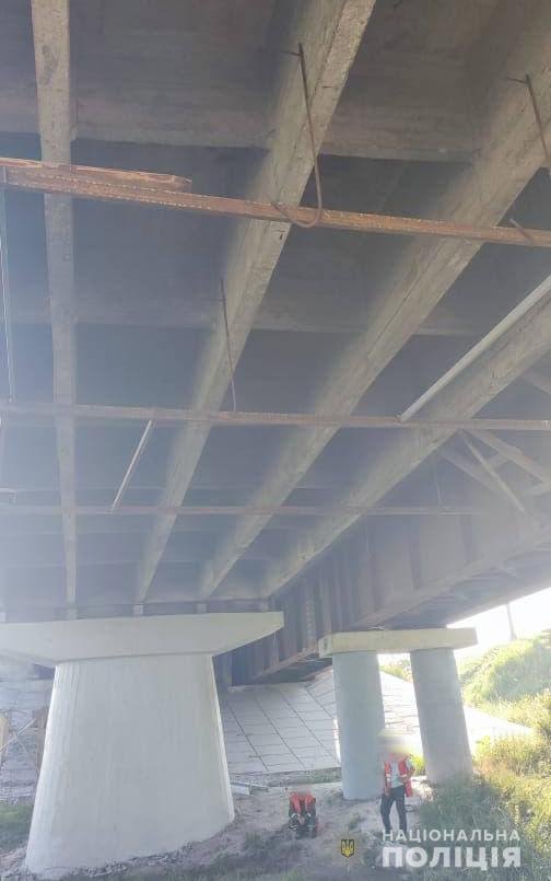 На Волині спіймали злодія, який викрав металеві конструкції та дошки з-під мосту