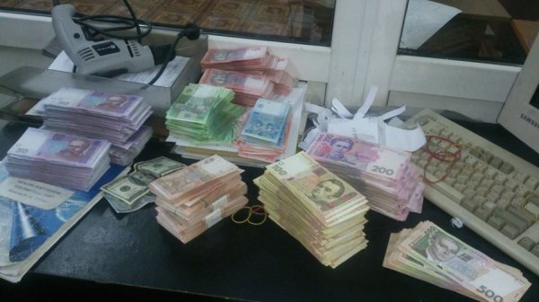 На Волині триває збір грошей та амуніції для військових 