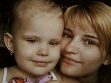 Заарештували жінку, яка заморила голодом сина