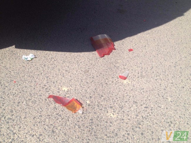 У Луцьку Peugeot «врізалося» в припарковане авто