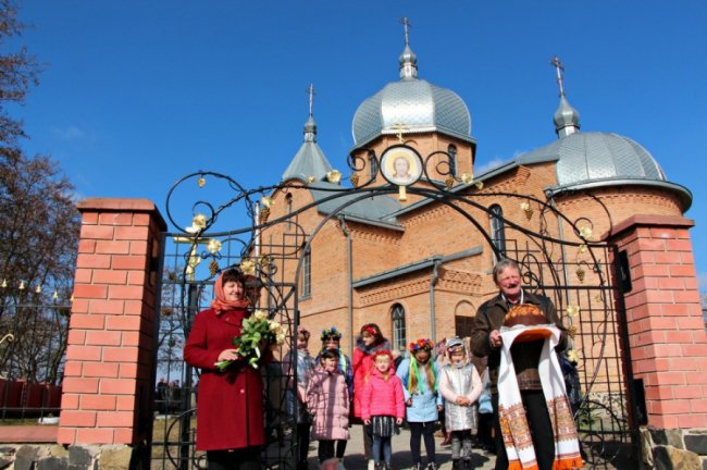 Як у Кульчині разом з Михаїлом люди вперше українською молилися. ФОТО