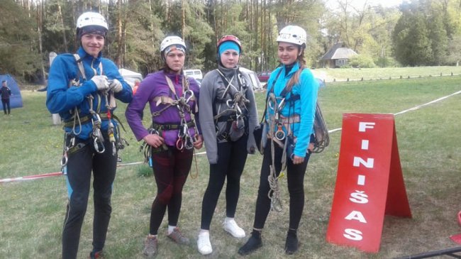 Юні волинські туристи вибороли першість на змаганнях у Литві. ФОТО
