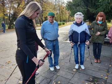 Для лучан похилого віку створили клуб скандинавської ходьби