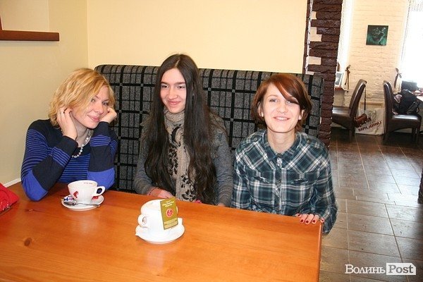 Луцькі художниці презентували виставку «Ейфорія». ФОТО