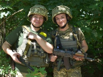 «Ми просто робимо свою роботу», - медики, які рятують життя бійцям волинської бригади