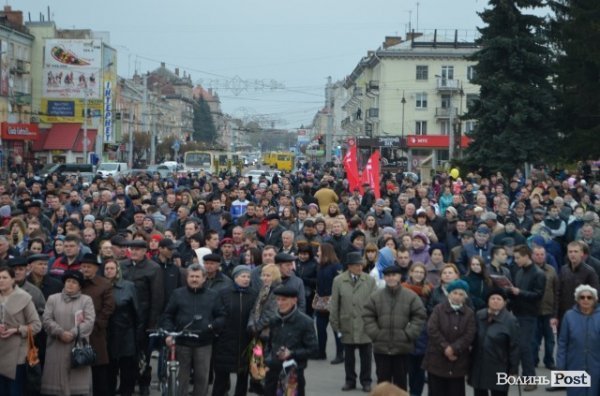 «Порошенківський» концерт у центрі Луцька. ФОТО