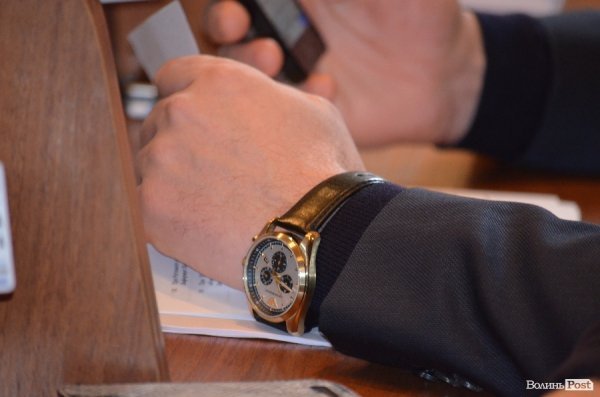Сесія Волиньради: годинники, гаджети та «Однокласники». ФОТО