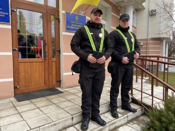 У Луцьку побільшало інспекторів з паркування