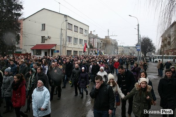 У Луцьку прощалися з загиблим волинянином. ФОТО