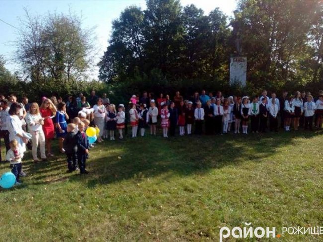  Перший дзвінок у селі Мильськ 