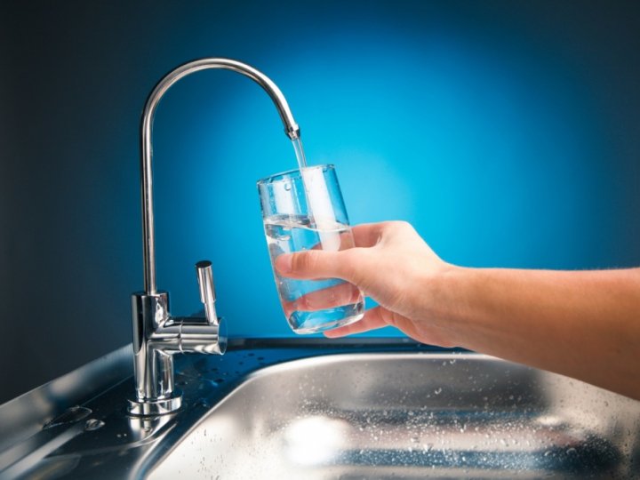 Чи потрібно фільтрувати воду для приготування їжі