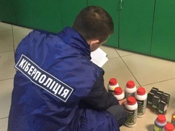 Кіберполіція з Волині проводить обшуки у Рівному. ФОТО