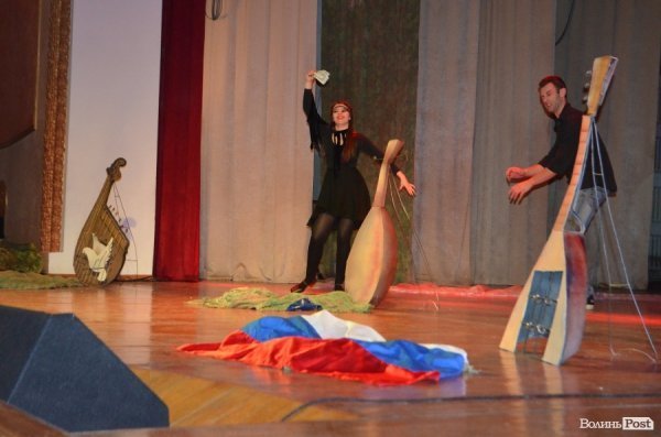 У Луцьку показали виставу «Великий Льох» у сучасні інтерпретації. ФОТО