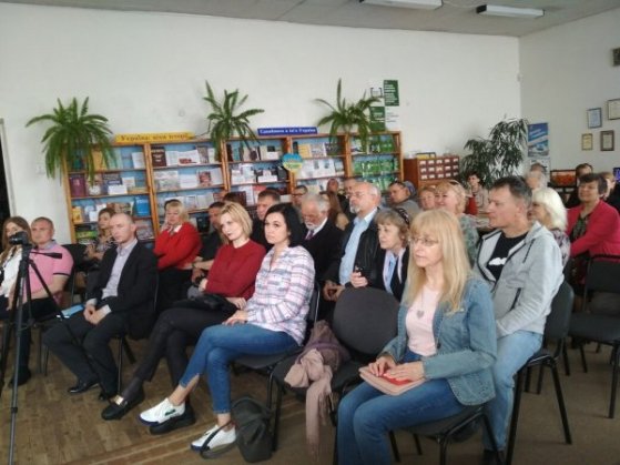 Волинський атовець презентував авторську книгу