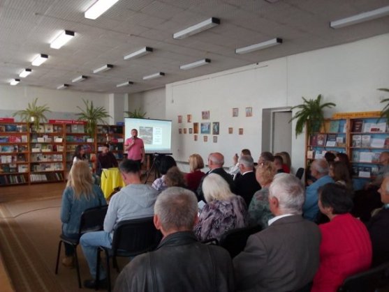 Волинський атовець презентував авторську книгу