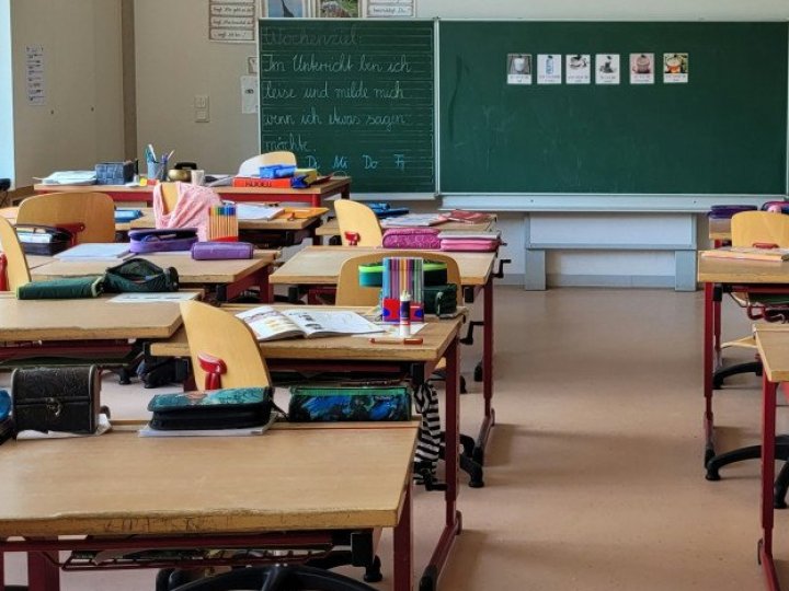 На Волині 5 ліцеїв та 100 класів — на дистанційному навчанні через грип та ГРВІ