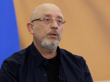 «Тікаючи з села на Чернігівщині, окупанти залишили гранату між мертвою жінкою та її живим немовлям», –  Резніков