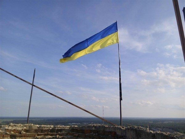 У Ковелі на одній з найвищих вершин встановили прапор. ФОТО