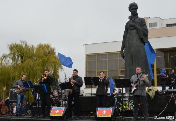 У Луцьку відбувся Євромітинг. ФОТО