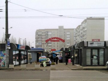 У Луцьку на ринку зарізали чоловіка