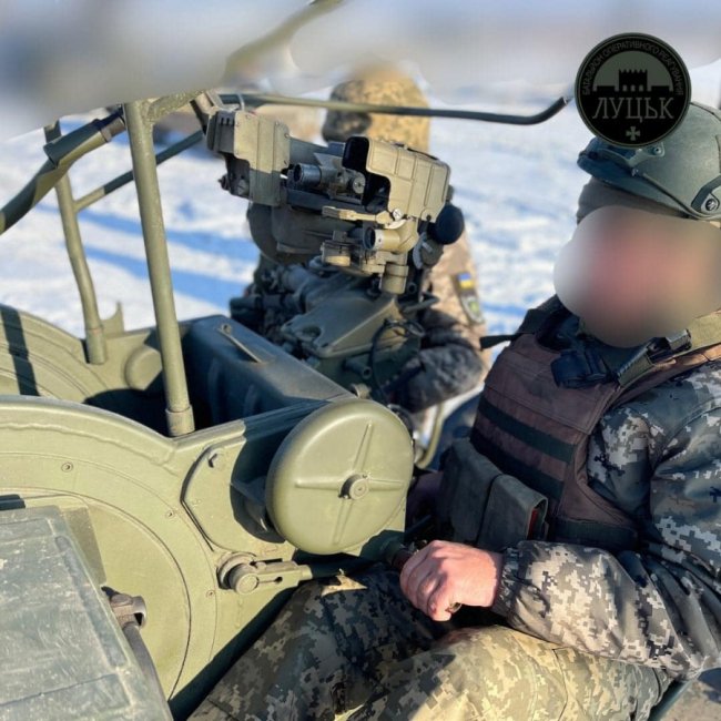 Вони бережуть небо над Луцьком: фото добровольців-зенітників