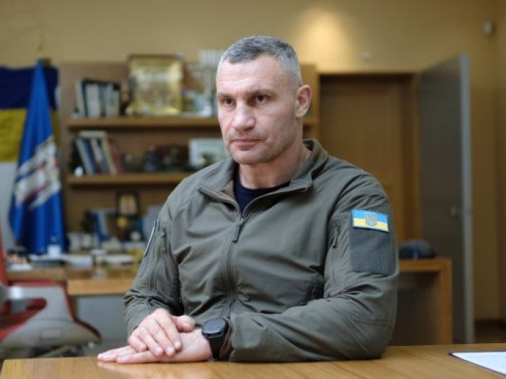 У Києві збудують водні переправи через Дніпро на 1 млрд гривень, - Кличко
