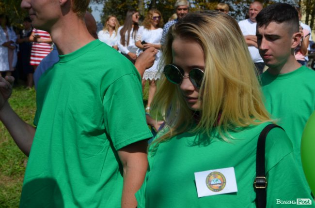 Танець від ректора і завдання від губернатора: як у луцькому «політесі» першачків зустрічали. ФОТО