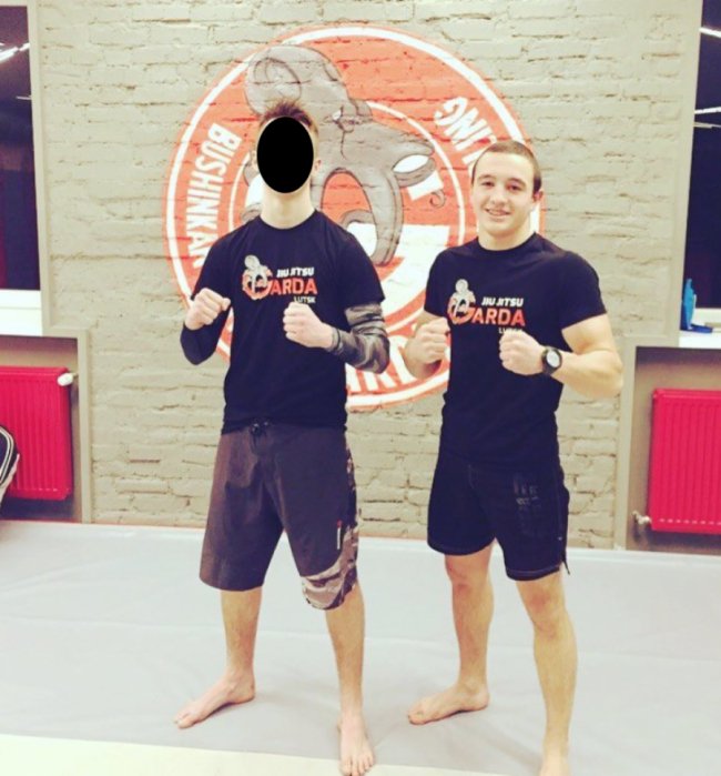 Ідентифікували частину «тітушок», які зібралися під міськрадою в Луцьку